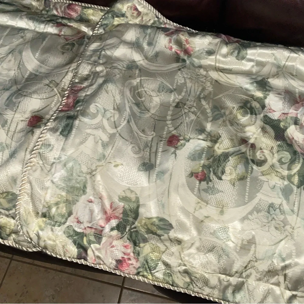 2 Burlington Home Rose Floral Damask King Size Shabby Chic Cottage Pillow Shams